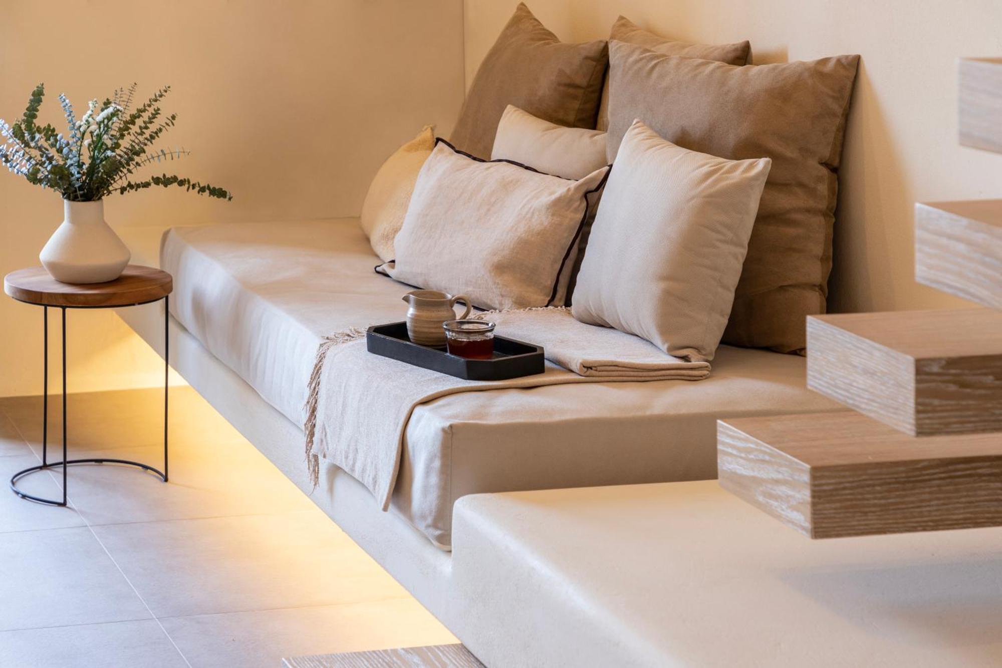Frescoes Luxury Suites By Kb Hospitality Mesaria Buitenkant foto